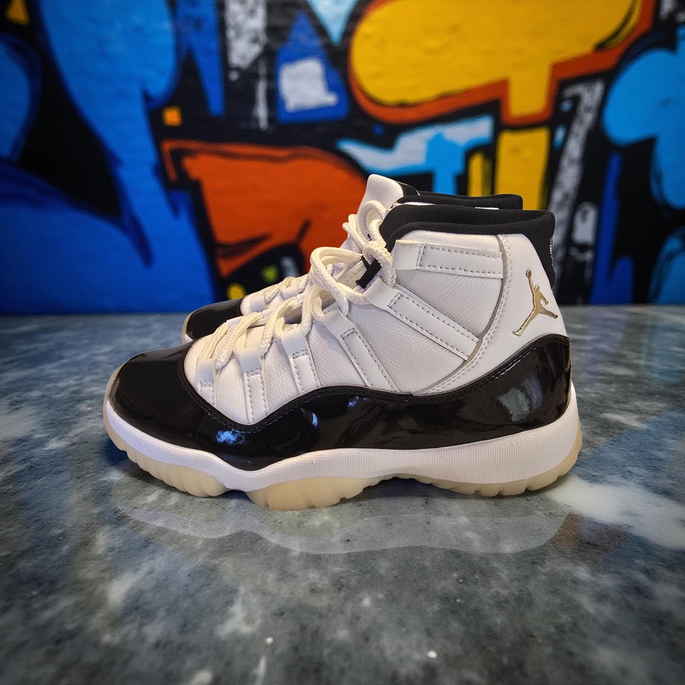 Air Jordan 11 Retro Mid Gratitude Size 8 Defining Moments (CT8012-170) - Picture 2 of 7